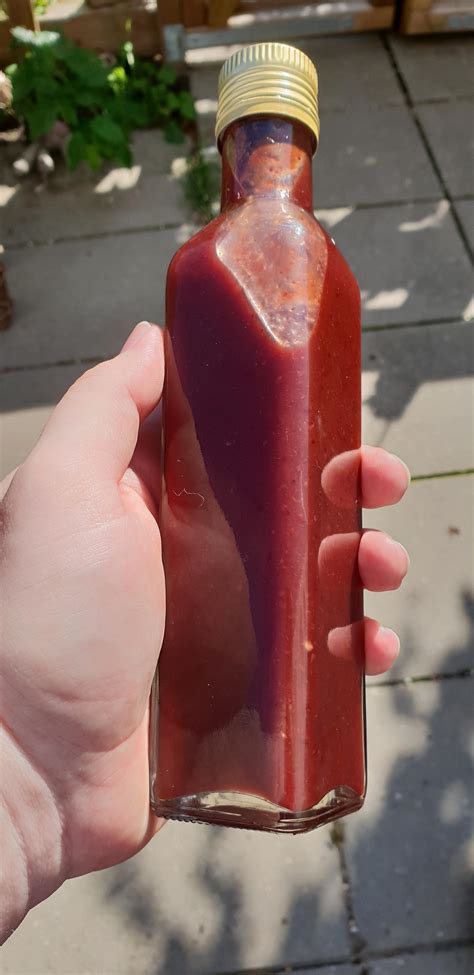 I love the colour of my new hot sauce. : r/hotsauce