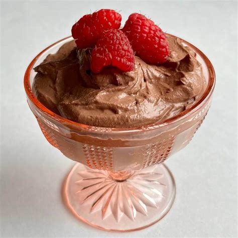 Vegan Dark Chocolate Mousse with Silken Tofu - A Sweet Alternative