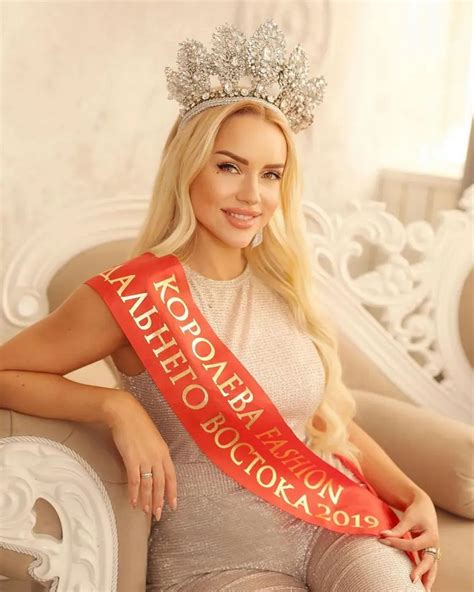 Ratu Kecantikan Rusia Dihujat Setelah Foto Aslinya Viral, Sosoknya ...