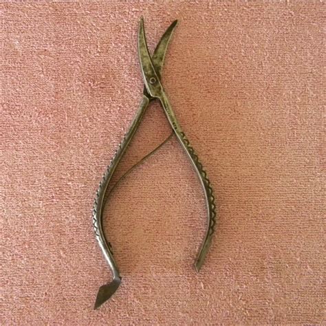 identifying  tool antiques board