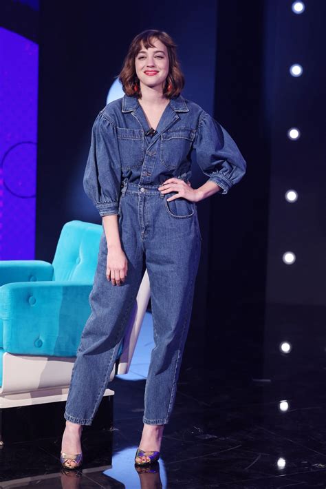 Beatrice Grannò's feet