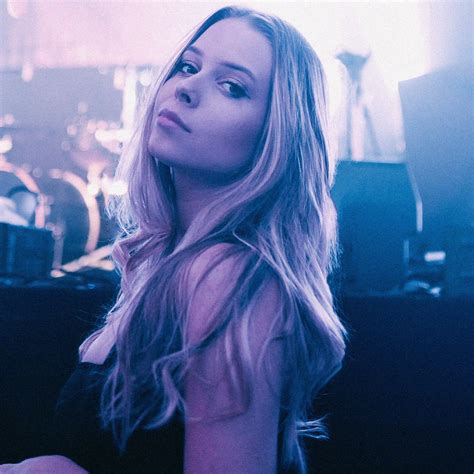 Newcomer*innen, die 2022 durchstarten: KATI K | Newcomer*innen, die