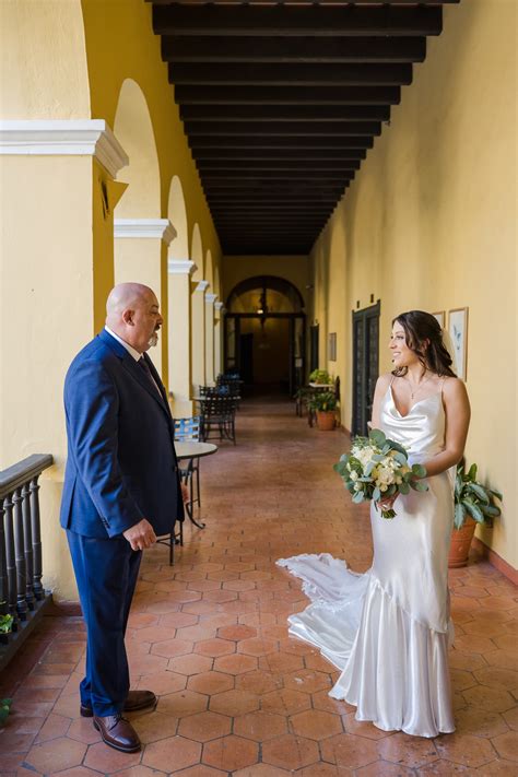 Timeless and Elegant: Old San Juan Cathedral Wedding Photography