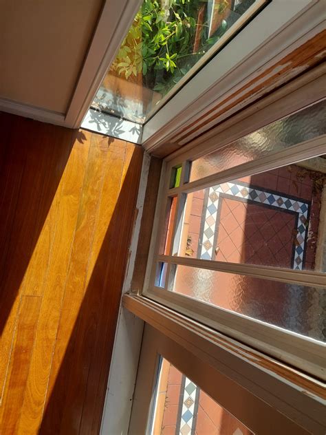 Best Light Fixed Sash Window Installation in Willoughby