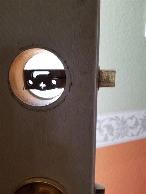 Cant remove deadbolt please help - DoItYourself.com Community Forums