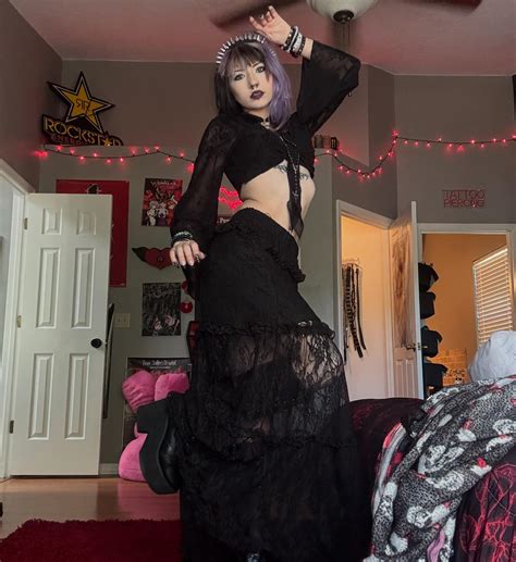 Dyed hair shawty (@charisteex) • Instagram photos and videos