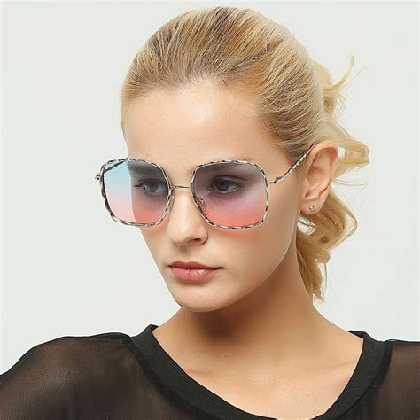 Women Sunglasses Wave Frame Sunglasses Men And Women Fashion Hot Sale ...