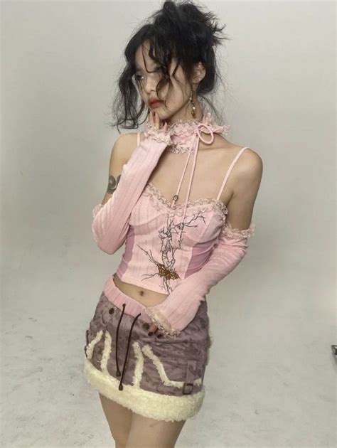 ⊹°. ꒰ ୨୧ ꒱ .°⊹ | Kawaii kleidung, Outfit inspirationen, Kleidung