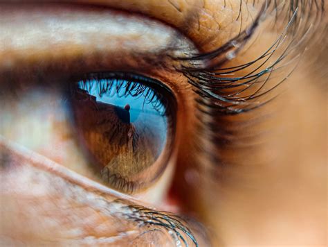 Refractive Cataract Surgery: Clear Vision Without Glasses