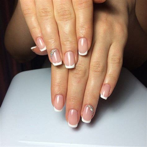Скошенный бело-розовый френч с камнями. Nails, Beauty, Collection ...