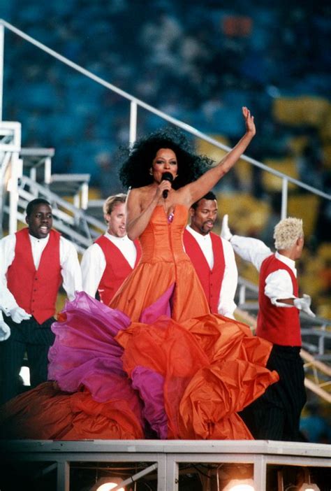 The Most Showstopping Super Bowl Halftime Outfits Of All Time | HuffPost