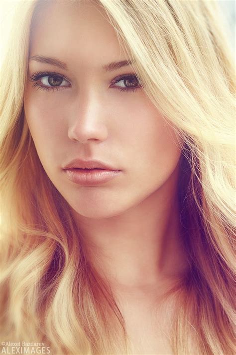 500px Blonde Hair