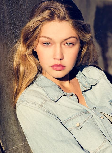 Gigi Hadid – NEWfaces