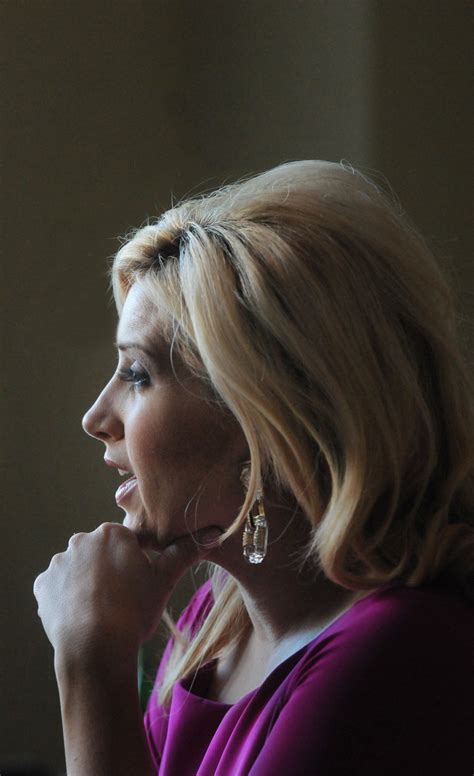 Bianca de la Garza drops anchor for new TV venture – Boston Herald