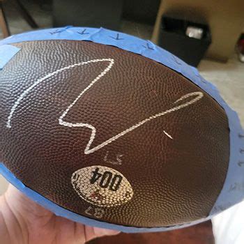 Tom Brady autograph signing sparks uproar: ‘He defaced our stuff’ | cllct