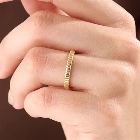 14k Gold Vermeil Minimalist Ring | Sleek Golden Detail – BRENNMORE