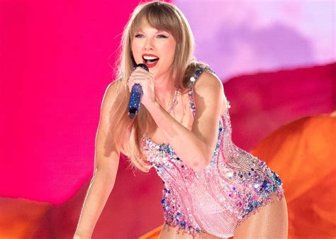 Best Taylor Swift Songs: The Pop Superstar’s 10 Biggest Hits - New ...