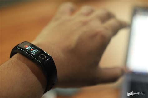 Honor Band 5 and Mi Band 4 Topline Features Comparison