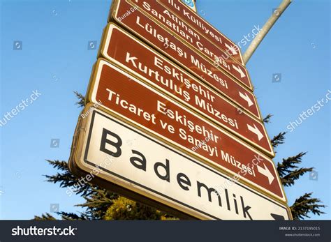 3,789 fotos de Traffic signs turkey - Fotos, imágenes y otros productos ...