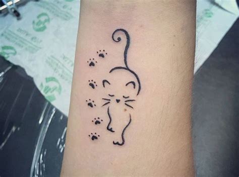 30 Best Cat Paw Print Tattoo Designs - The Paws