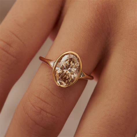 Fizz Champagne Diamond Engagement Ring – ARTEMER