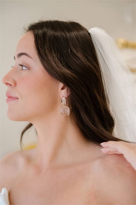 Off the Rack Wedding Dresses | Columbus | Luxury Gowns at Ivoryology