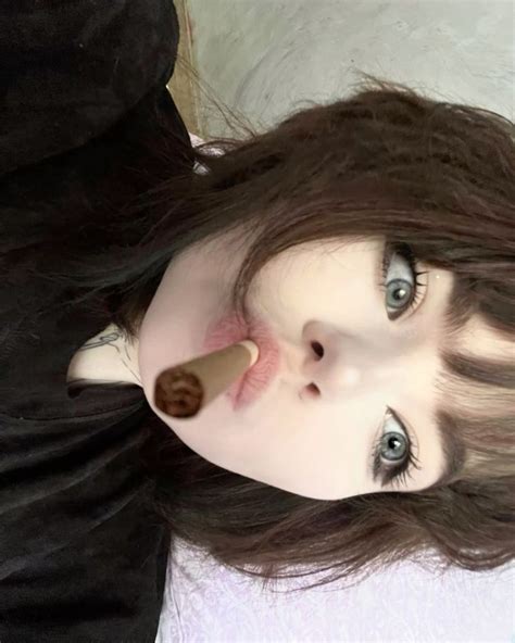 inst: sqwrtick2 | Hair inspo color, Goth girls, Girl