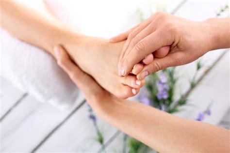 techniques     foot massage expert insights body massager
