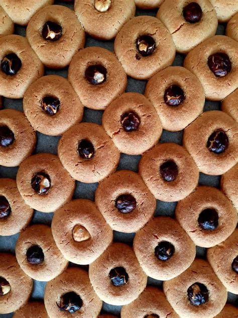 Sekerpare Recipe- Delicious Semolina Cookies in 45 Minutes