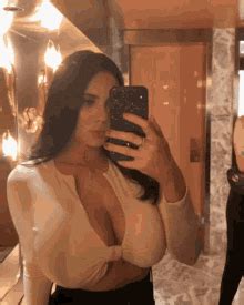 Mirror Tight Top Busty GIF – Mirror Tight Top Busty – discover and