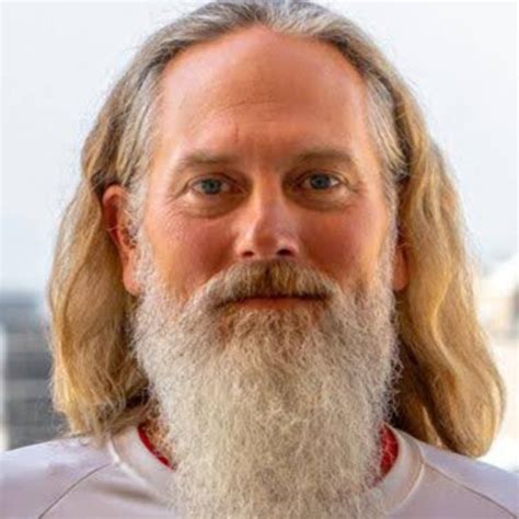 See How to Create a Business that Everyone Wants to be Part of, with