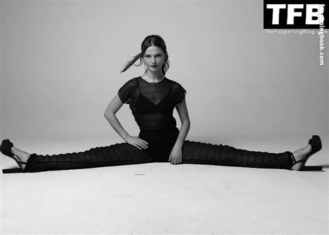 Stefanie Scott Nude, OnlyFans Leaks, Fappening - FappeningBook