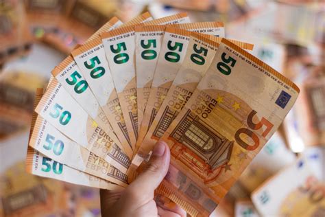 Всеки пети германец получава пенсия под 1200 евро - Пенсиониране - www ...