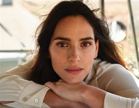 Adria Arjona Height Weight Body Stats Age Family Facts