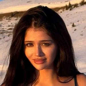 iuliatica - Age, Family, Bio | Famous Birthdays