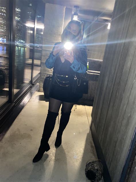 AmaLee 🦋 M̶̱̍ö̷̧́n̶̝͋a̷͔̓r̷̝̓c̶̼̈́h̸͕̀ on Twitter: "lux vibes bury me
