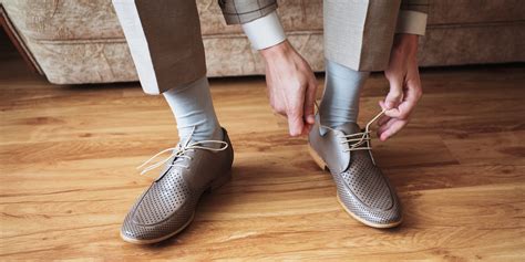 How to Combine Socks with Pants and Shoes — Oster & Austere