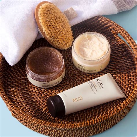 AHAVA au salon du spa, de l'esthétique, du maquillage et des ongles
