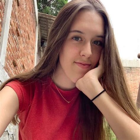 María Tapia. (@mariaatgg) on Threads