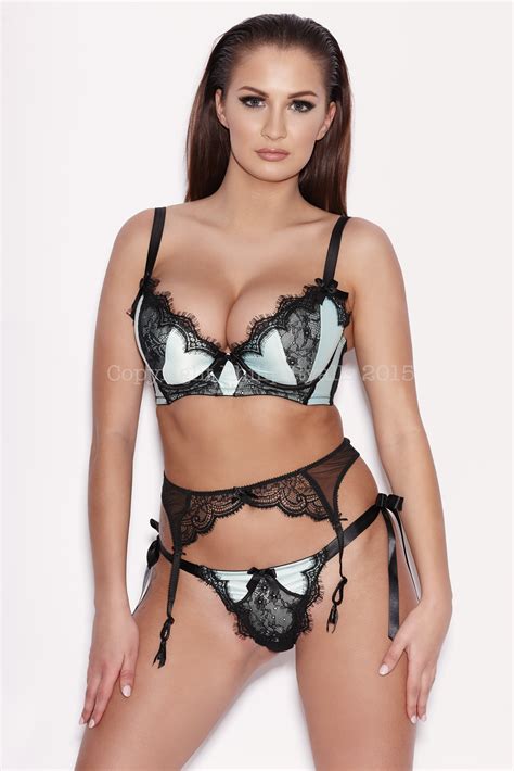 Ellis Attard - amazing new beauty. Natural 32Gs - JackinChat: Free