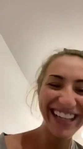 Полина Свиленова Петкова и Станимир докато все още е превеждал суми по ...
