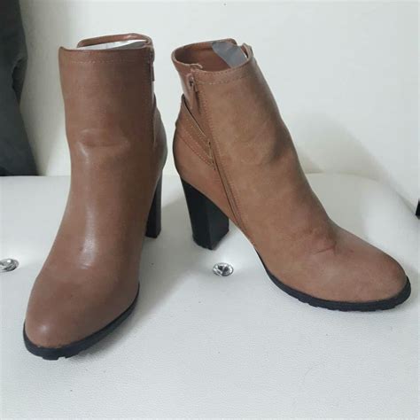 New Boots carlo rino shoes, Women's Fashion, Footwear, Flats on Carousell