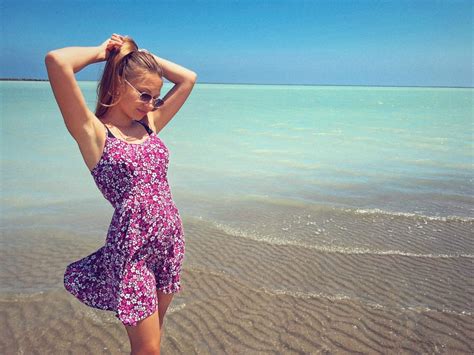 Anna maksimova