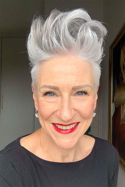Cortes de pelo corto para mujeres de 60 años con efecto "quita años"