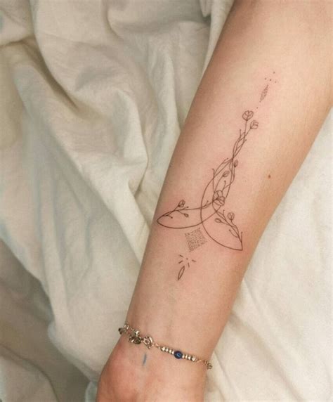 celtic mother/son knot with flowers in 2024 | Tattoos for daughters ...