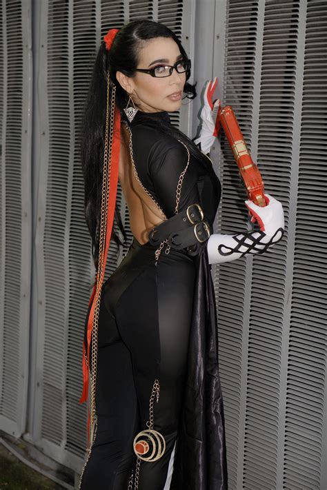 Bayonetta Cosplay CaroAngulito : r/cosplaygirls