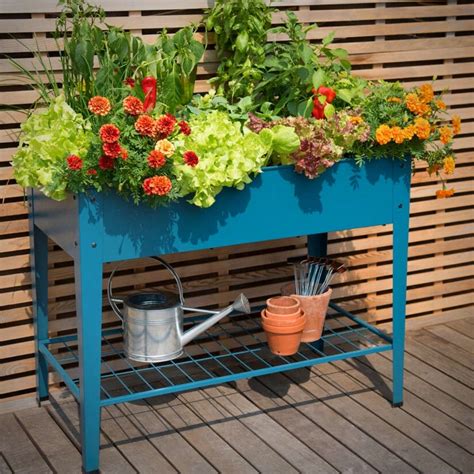 build  elevated vegetable planter box  bradley hennessey blog