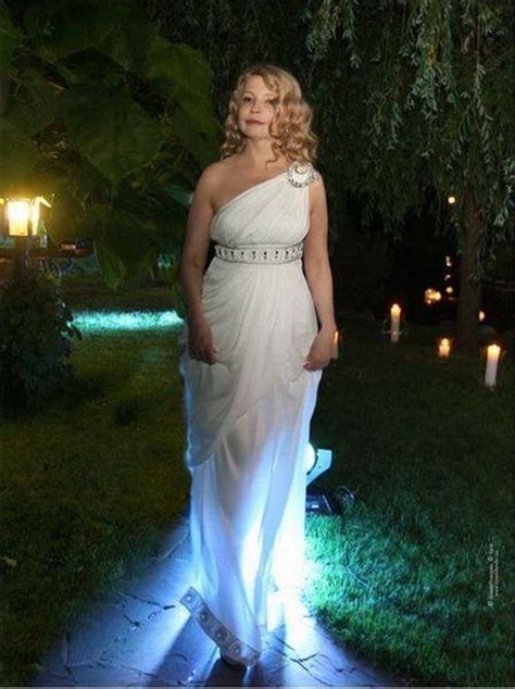 Yulia Tymoshenko changed her image. Page 1