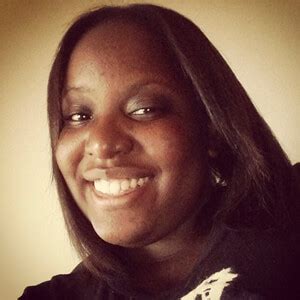 JessNicole - Age, Family, Bio | Famous Birthdays