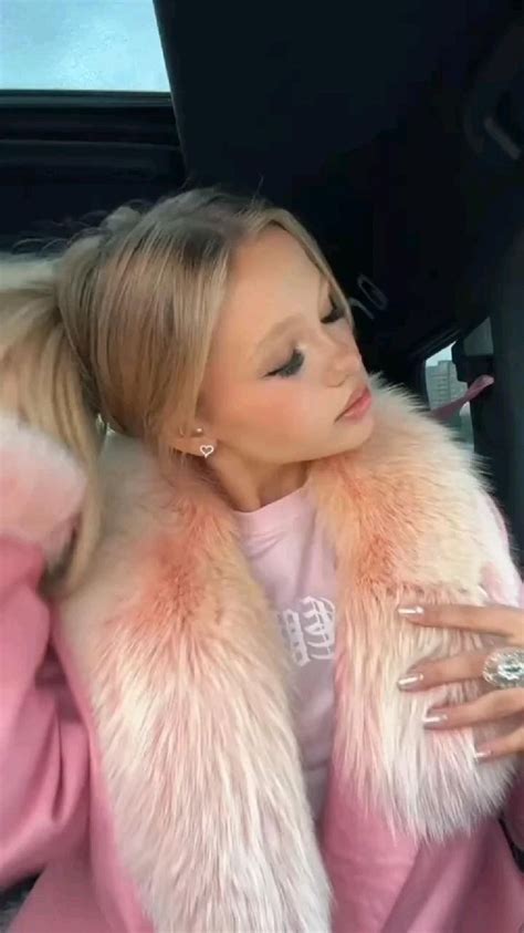 Карнавал💗 | Fur coat, Fur, Fur trim